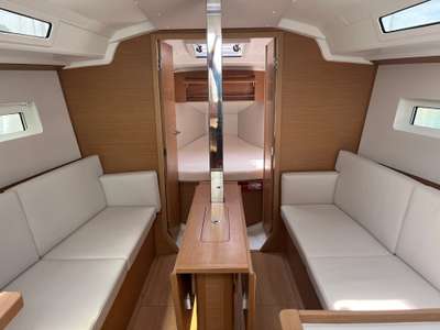 Barca a vela JEANNEAU SUN ODYSSEY 350 usato Francia