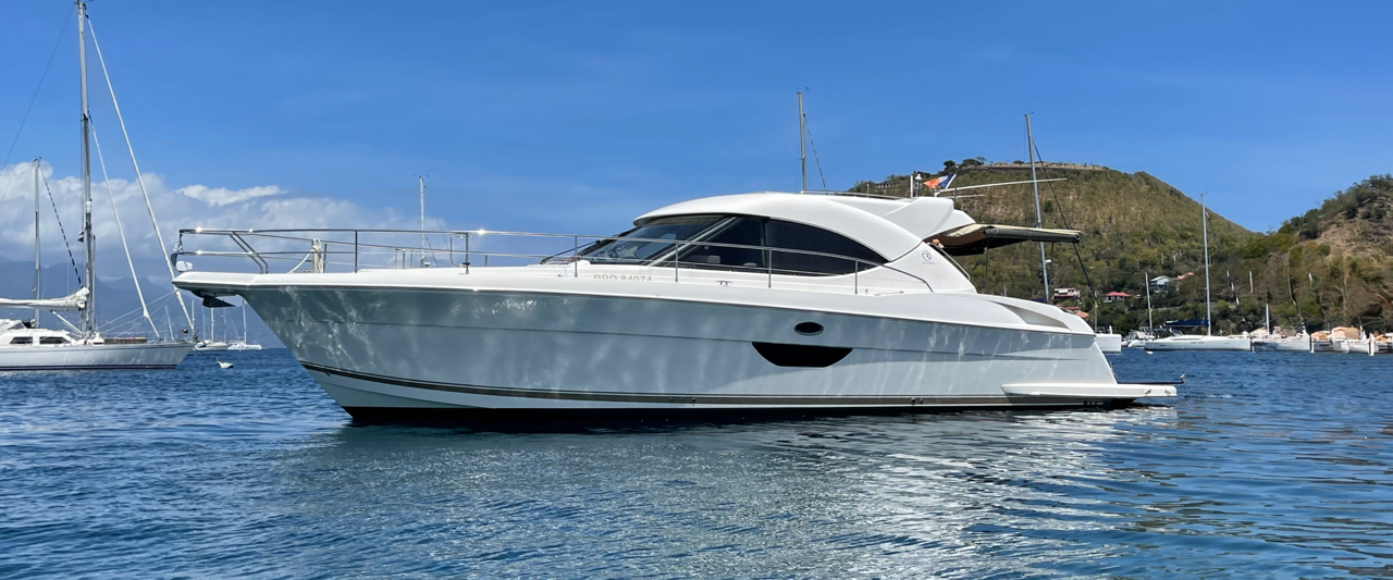 https://static.bandofboats.com/v3/boats-openmarine/106/381/389/9cHmN_riviera_4400_sport_yacht_2008_p_barcelona_yachting_-_1.0b3316b9674ee0219c0eae56a9aedad8.png