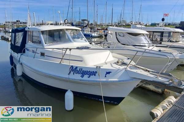 2001 Rodman 700