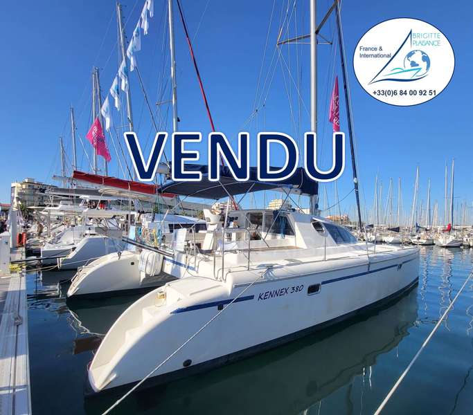 Kennex 380 d'occasion 99 000 € France Band of Boats