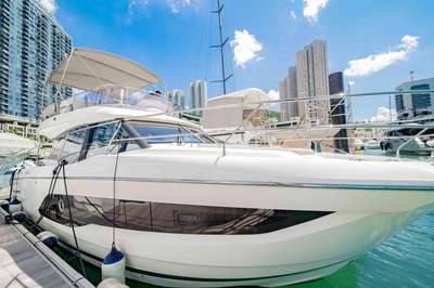 Bateau PRESTIGE PRESTIGE 420 occasion Hong Kong
