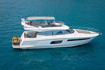 Bateau PRESTIGE 550 occasion Hong Kong