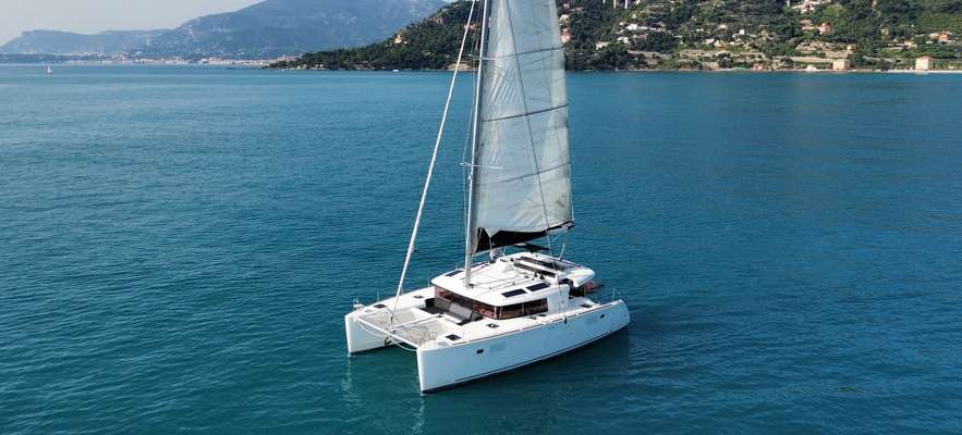 2019 Lagoon LAGOON 450 F - Photo 1