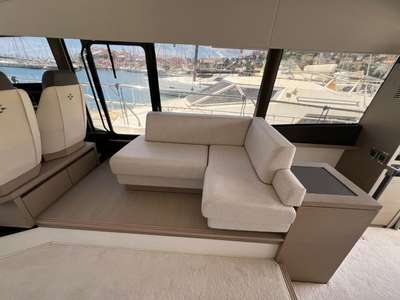 Bateau PRESTIGE 520 S occasion France