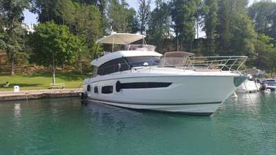 Bateau PRESTIGE 550 occasion France