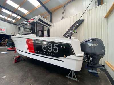 Bateau JEANNEAU MERRY FISHER 695 SPORT SÉRIE 2 neuf France