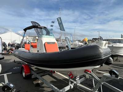 Semi-rigide ZODIAC MEDLINE 5.8 neuf France