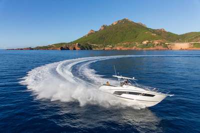 Bateau JEANNEAU CAP CAMARAT 10.5 WA neuf France