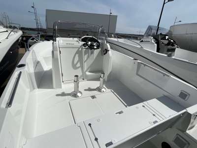 Bateau JEANNEAU CAP CAMARAT 5.5 CC SÉRIE 2 neuf France