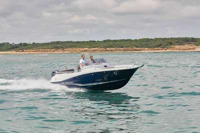 Bateau JEANNEAU CAP CAMARAT 6.5 WA SÉRIE 3 neuf France