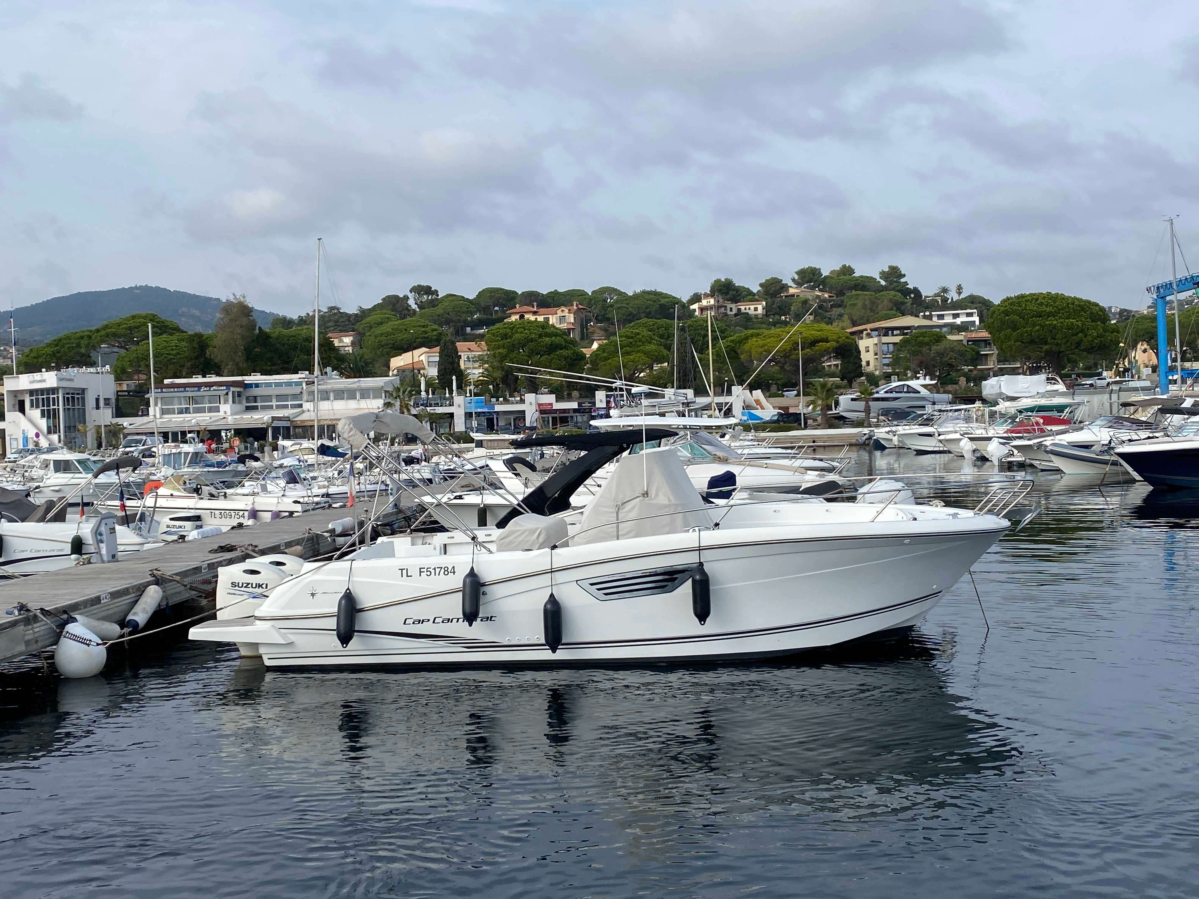 Jeanneau CAP CAMARAT 8.5 CC