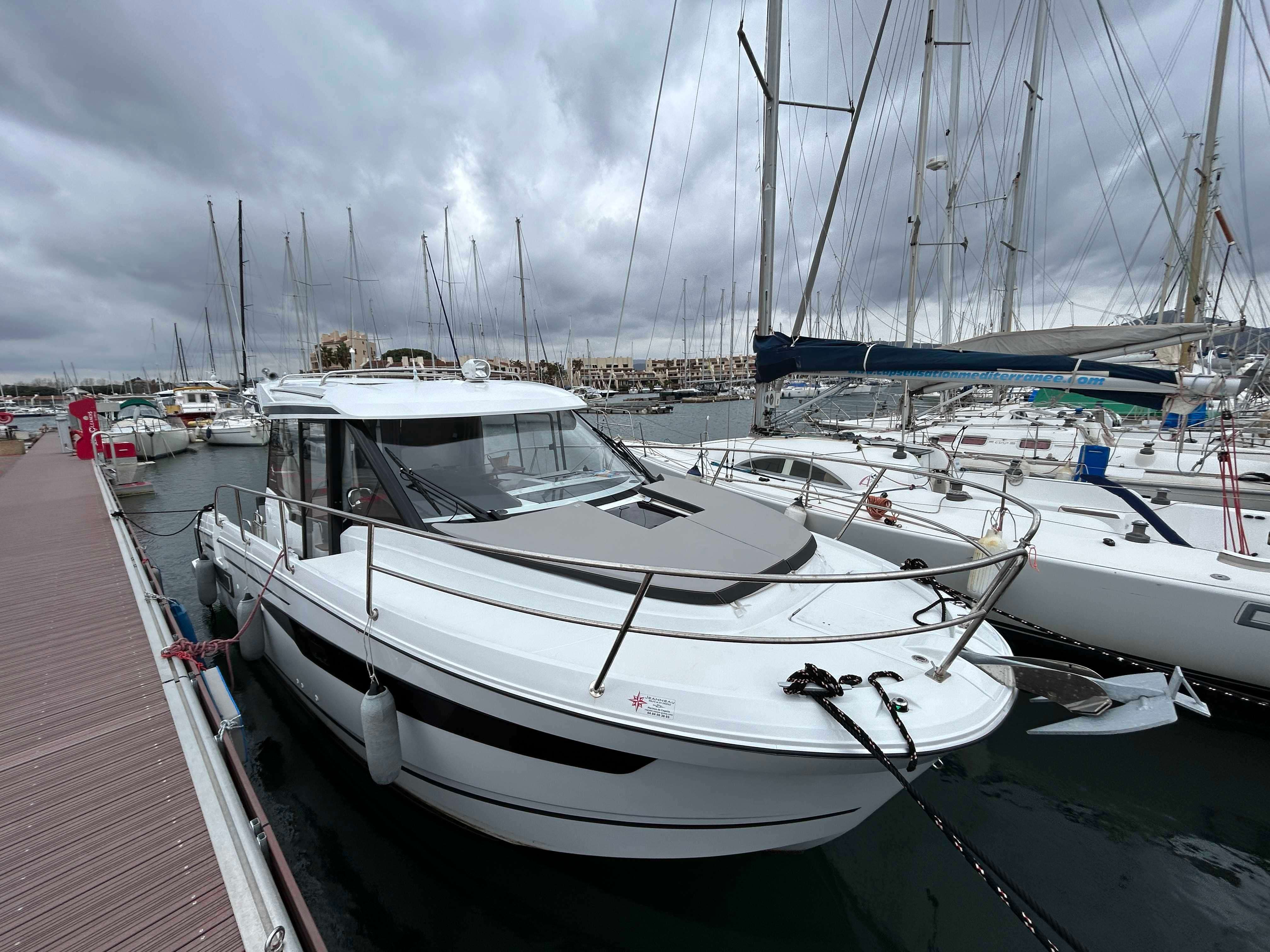 Jeanneau MERRY FISHER 895
