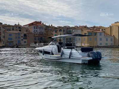 Barca JEANNEAU CAP CAMARAT 10.5 WA usato Francia