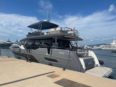 Yacht PRESTIGE X60 occasion France