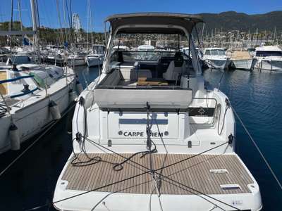 Barca JEANNEAU LEADER 30 usato Francia