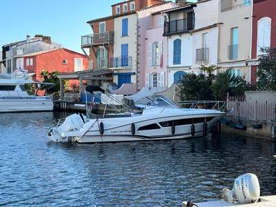 Barca JEANNEAU CAP CAMARAT 9.0 WA usato Francia