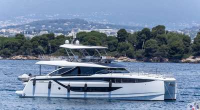 Catamaran PRESTIGE M8 occasion France