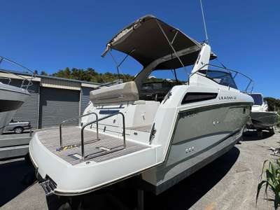Barca JEANNEAU LEADER 33 usato Francia