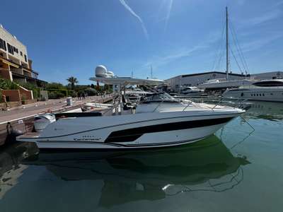 Barca JEANNEAU CAP CAMARAT 10.5 WA usato Francia