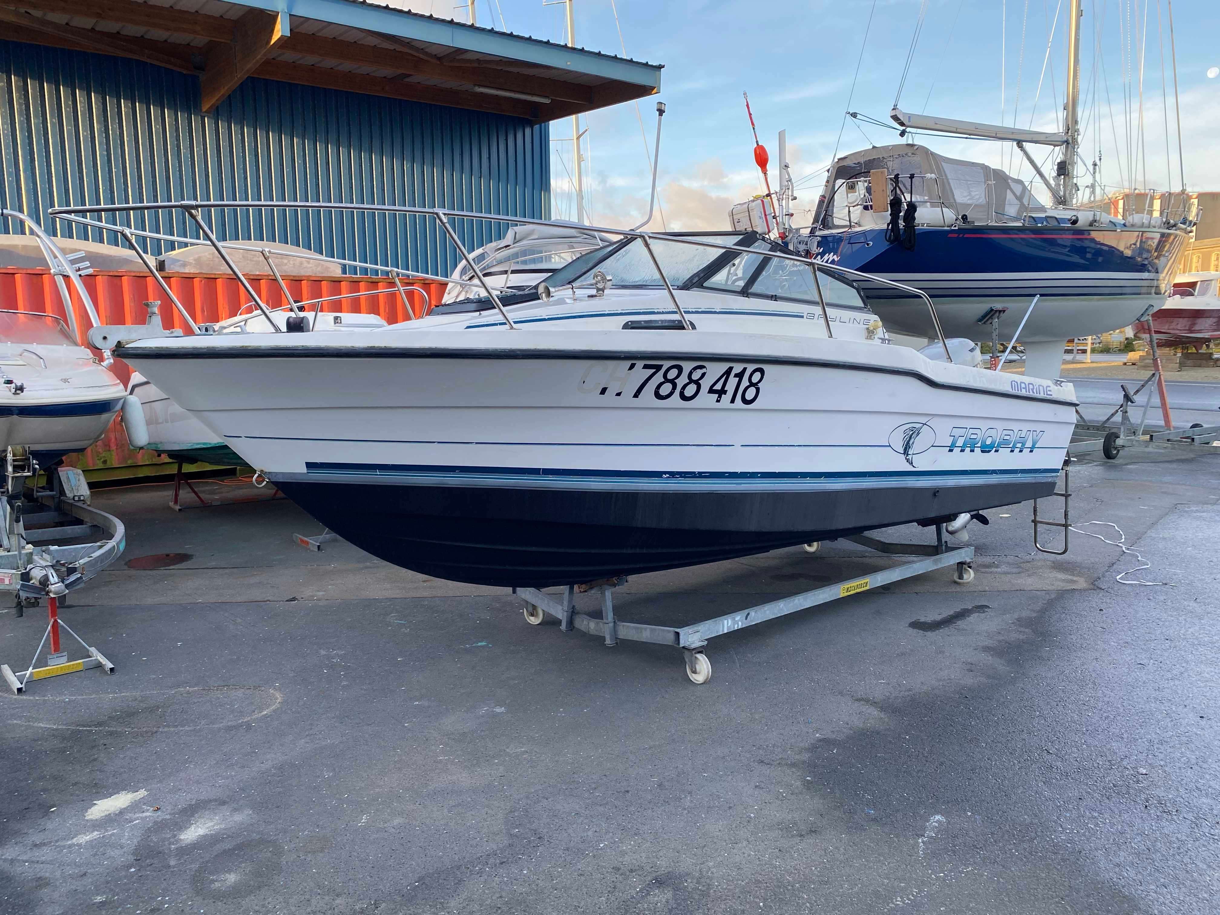 Bayliner BAYLINER 2549 TROPHY