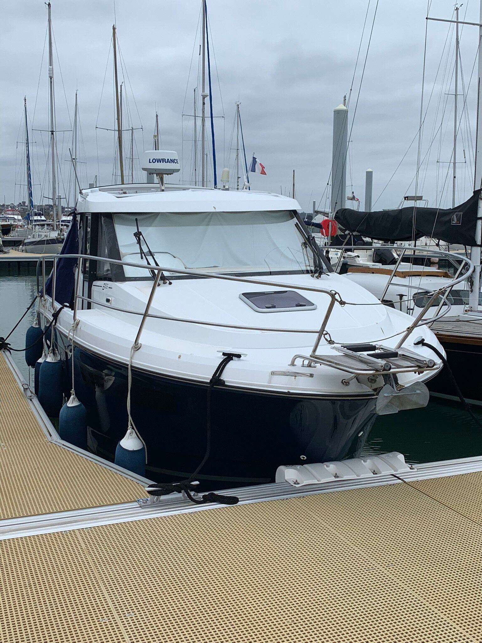 Jeanneau MERRY FISHER 855