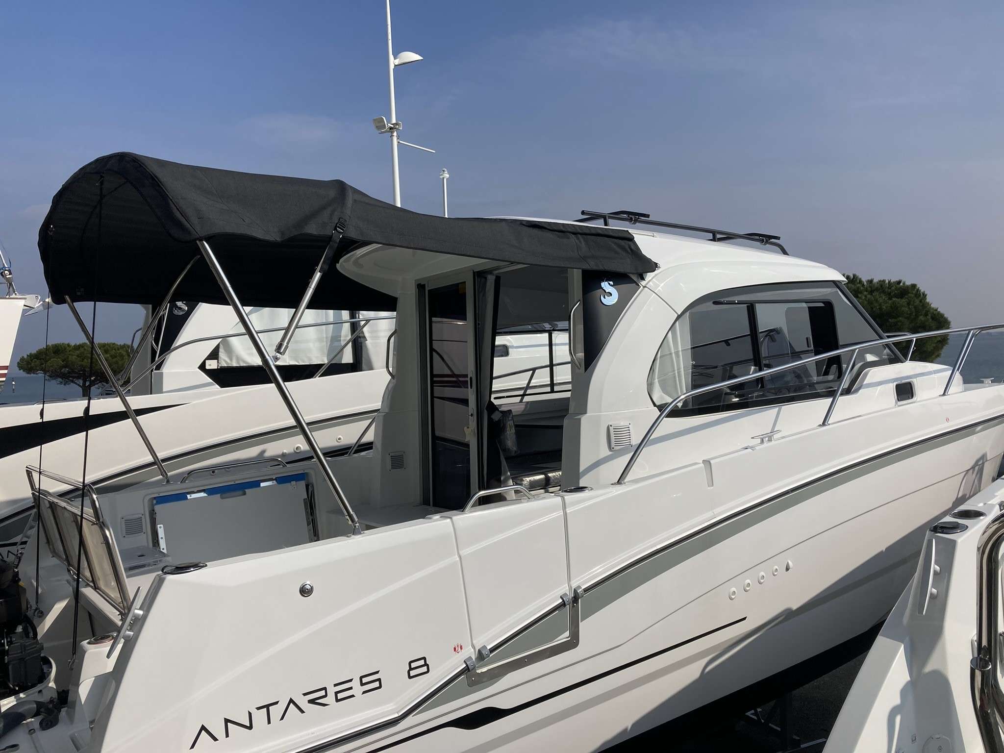 Beneteau ANTARES 8 OB