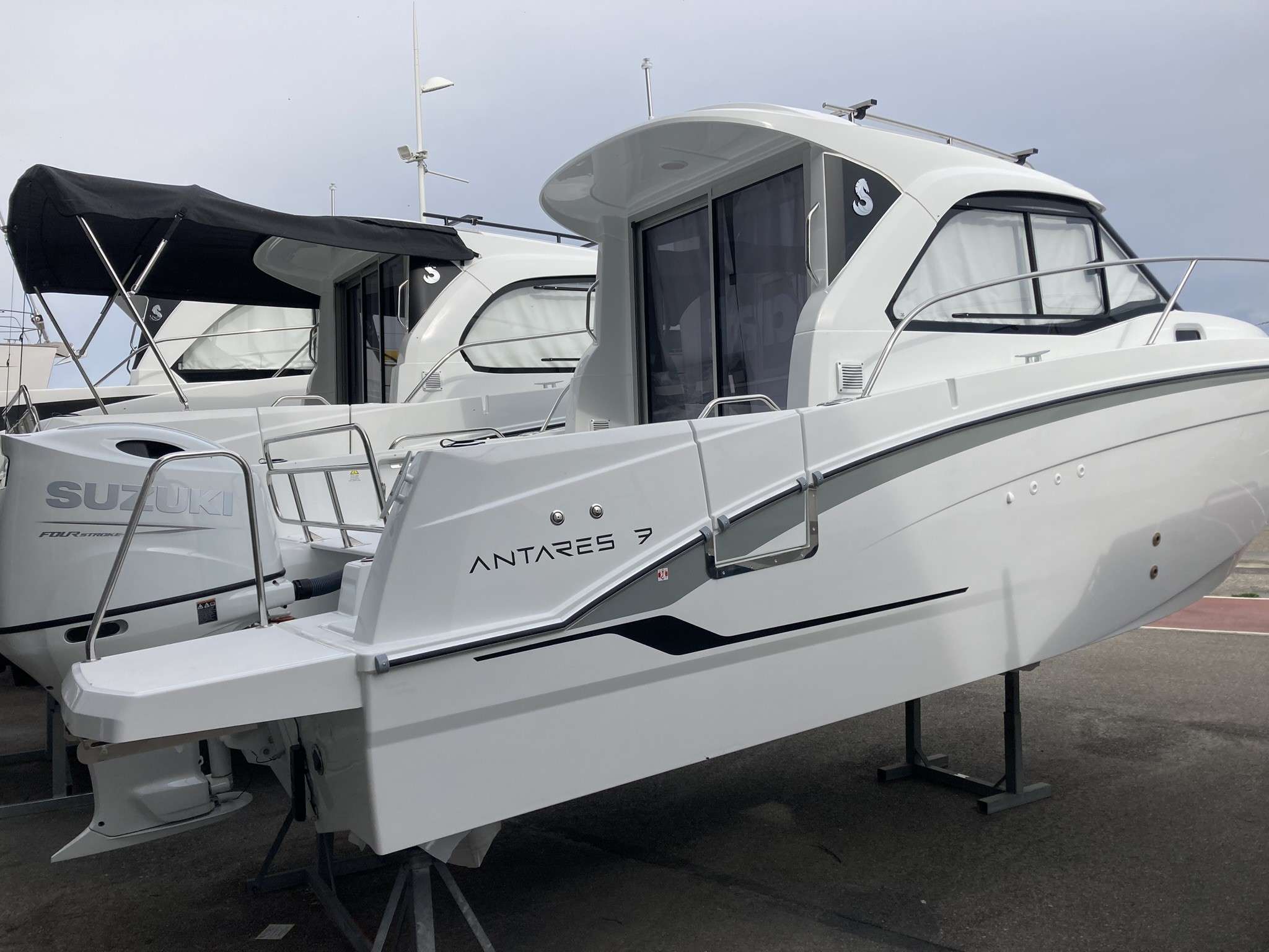 Beneteau ANTARES 7