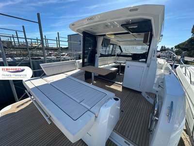 Barca JEANNEAU NC 37 usato Francia
