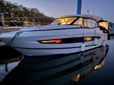 Barca JEANNEAU NC 37 usato Francia