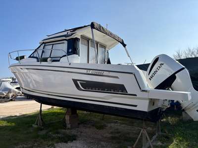 Barca JEANNEAU MERRY FISHER 795 usato Francia