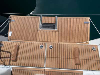Barca a vela JEANNEAU SUN ODYSSEY 415 nuovo Francia