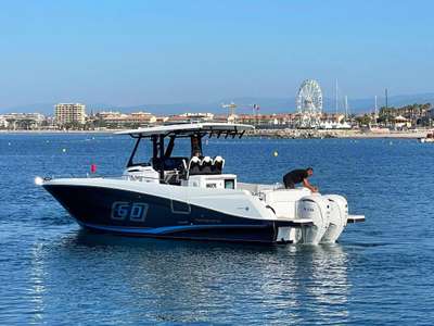 Barca JEANNEAU CAP CAMARAT 10.5 CC usato Francia