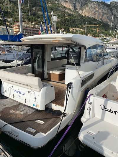 Barca JEANNEAU NC 37 usato Francia
