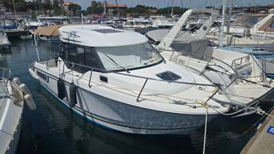 Barca JEANNEAU MERRY FISHER 795 usato Francia