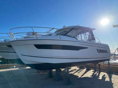 Barca JEANNEAU MERRY FISHER 895 nuovo Francia