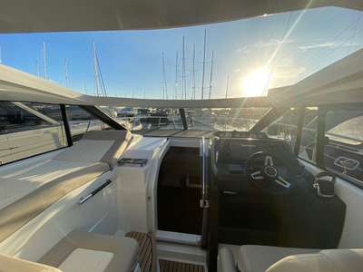 Barca JEANNEAU LEADER 36 usato Francia