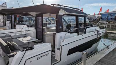 Barca JEANNEAU MERRY FISHER 895 nuovo Francia