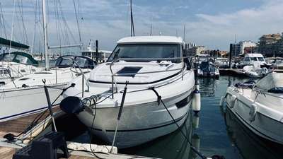 Barca JEANNEAU NC 33 usato Francia