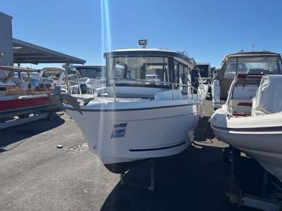 Barca JEANNEAU MERRY FISHER 695 SPORT SÉRIE 2 usato Francia