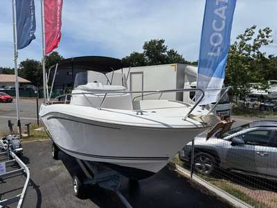 Barca JEANNEAU CAP CAMARAT 7.5 CC usato Francia