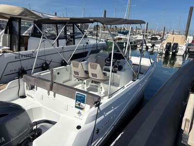 Barca JEANNEAU CAP CAMARAT 6.5 CC usato Francia