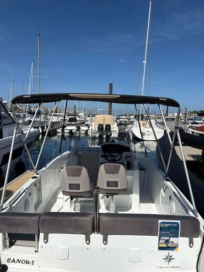 Barca JEANNEAU CAP CAMARAT 6.5 CC usato Francia