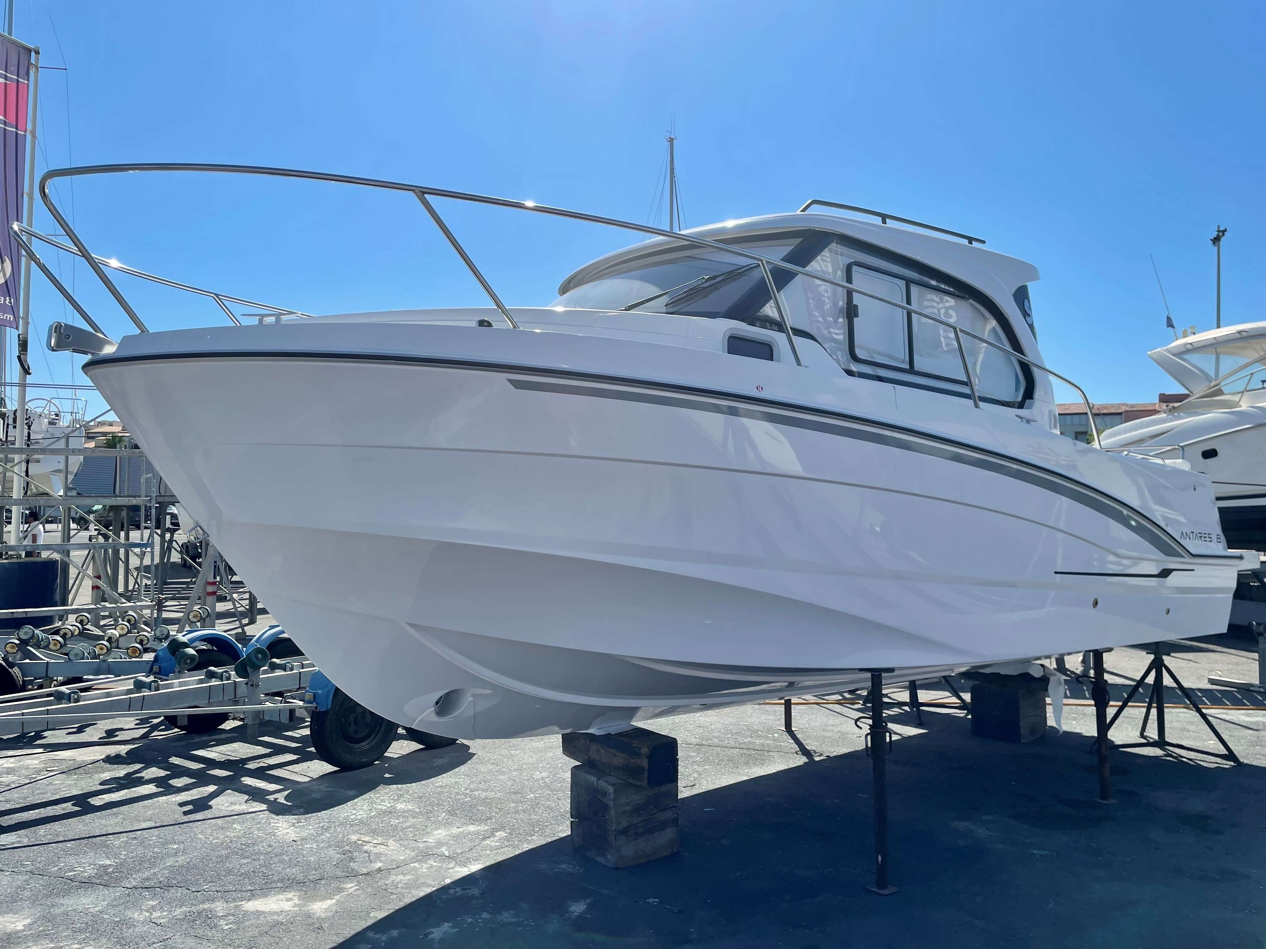 Beneteau ANTARES 8 OB