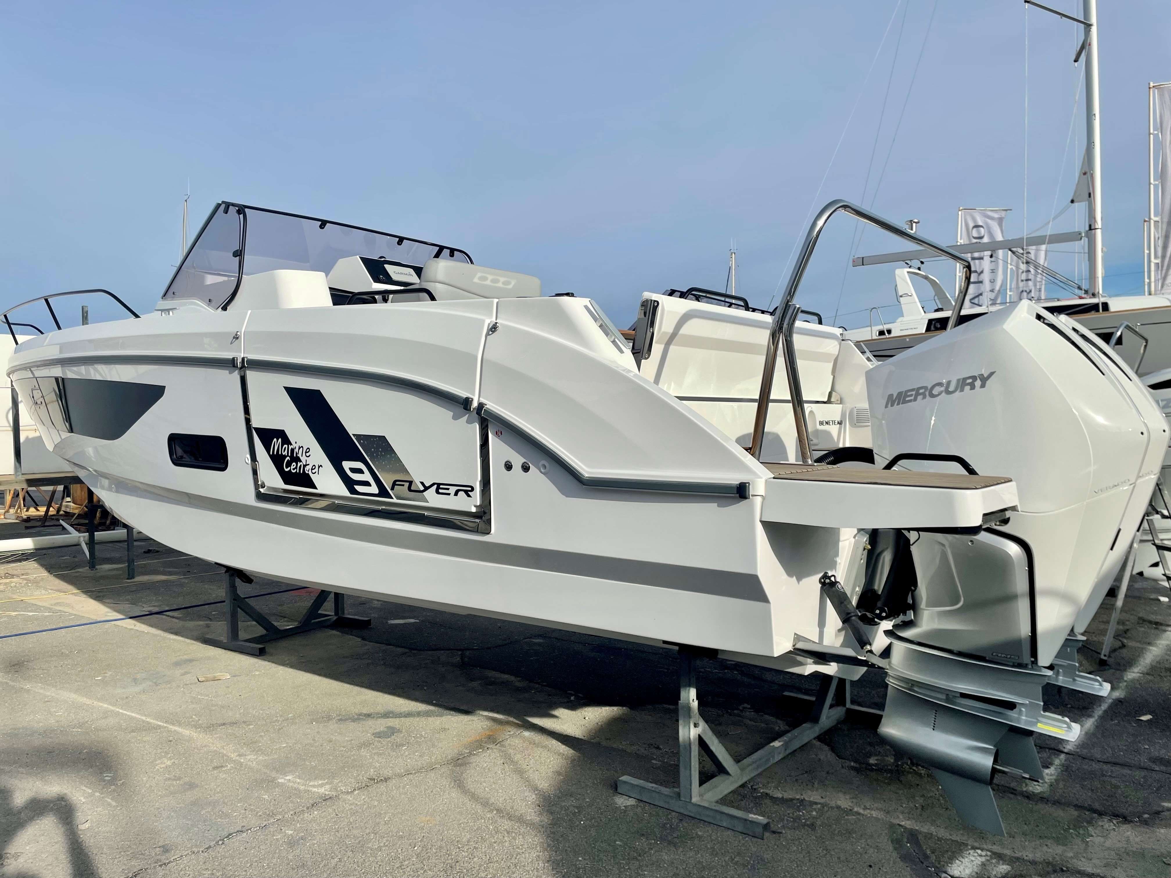 Beneteau FLYER 9 SUNDECK