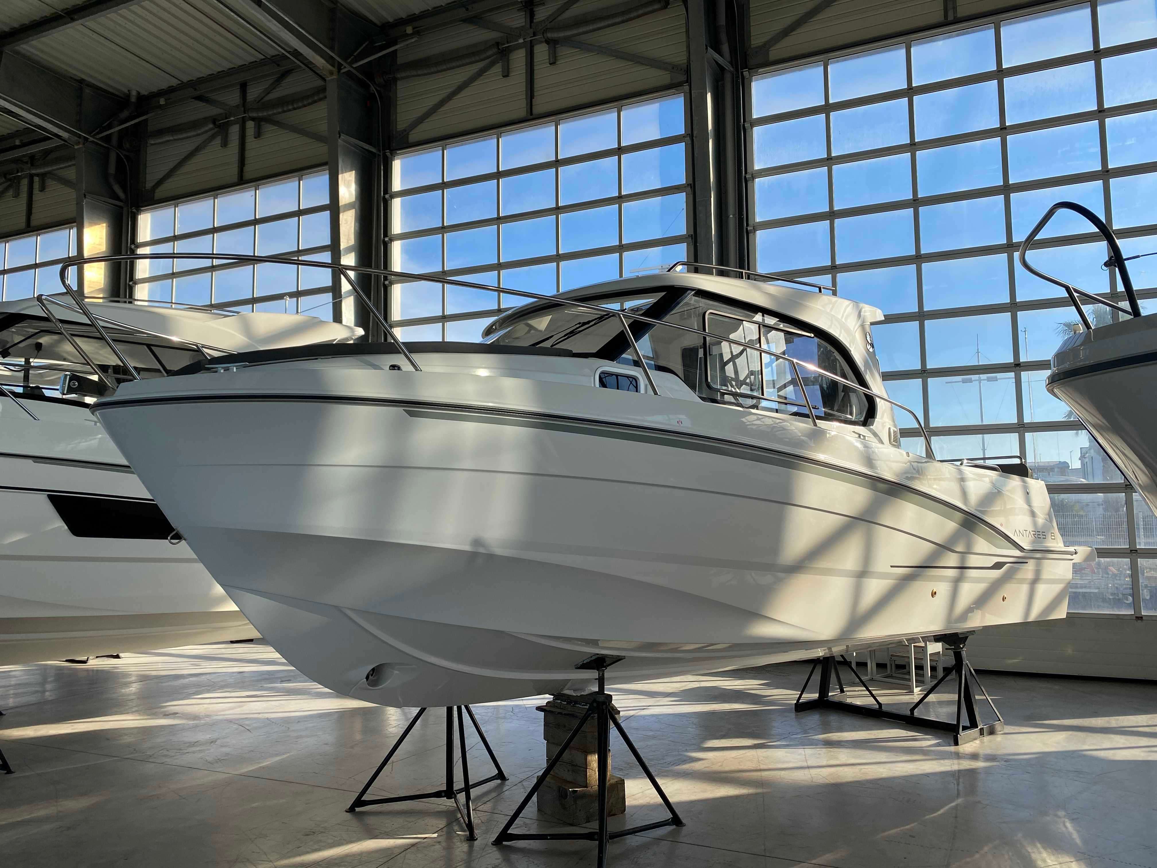 Beneteau ANTARES 8 OB