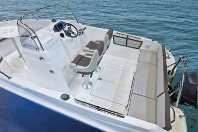 Barca JEANNEAU CAP CAMARAT 5.5 CC nuovo Irlanda