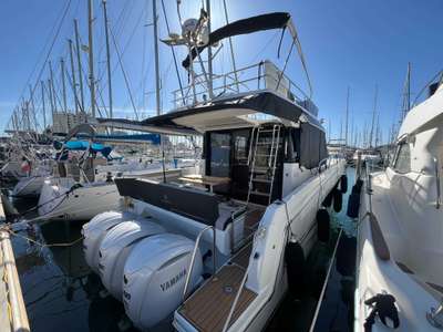Barca JEANNEAU MERRY FISHER 1295 FLY usato Francia