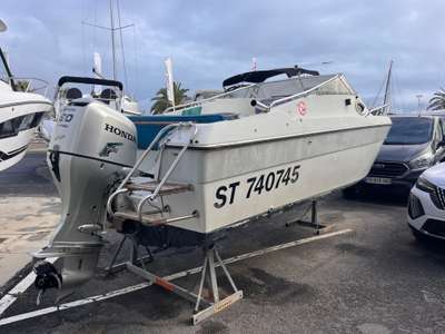 Barca JEANNEAU LEADER 550 usato Francia
