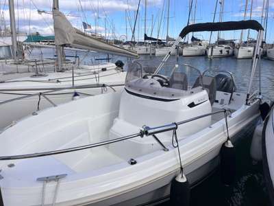 Barca JEANNEAU CAP CAMARAT 5.5 CC usato Francia