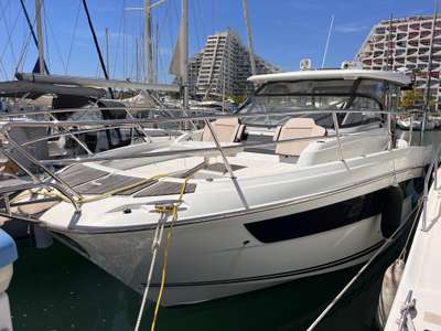 Barca JEANNEAU CAP CAMARAT 12.5 WA usato Francia